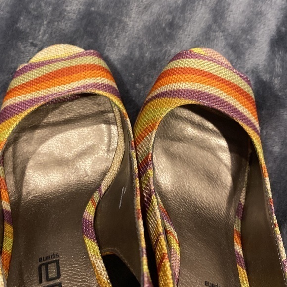 Peep Toe Yellow Orange Red Purple Striped Moda Slingback Heels size 6 - Picture 8 of 8